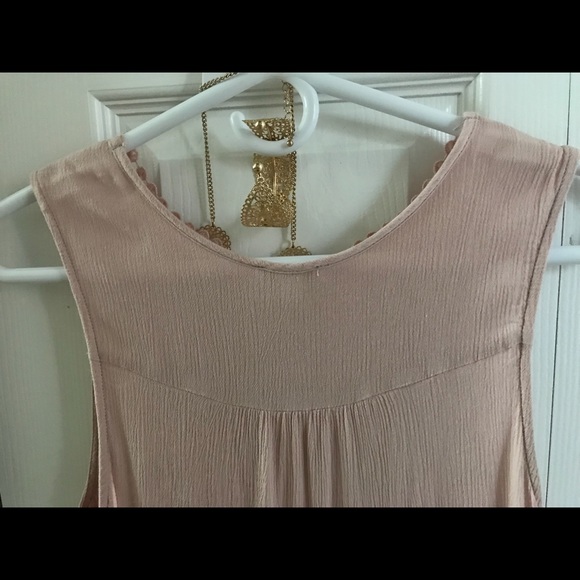 C Detailed Blouse🌸 - Picture 4 of 7